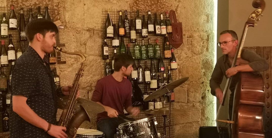 jazz music being played in Prova, wine bars in Porto